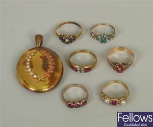 Eight items of jewellery to include an oval photo