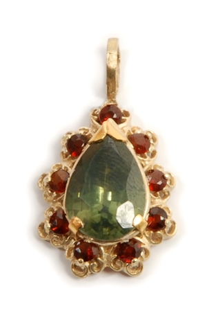 A green zircon and garnet cluster pendant,