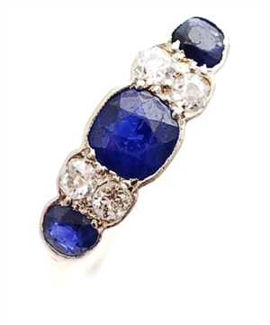 A sapphire and diamond set ring, comprising three