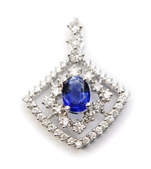 A sapphire and diamond cluster lozenge shape