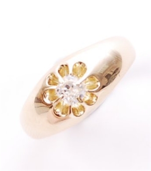 An early 20th century 18ct gold single stone old