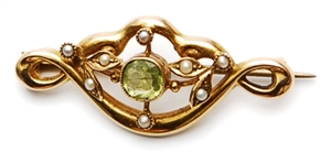 A 15ct gold Edwardian peridot and seed pearl