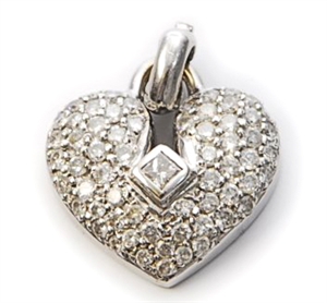 A diamond set heart shape pendant, comprising a