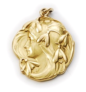 Janvier - An Art Nouveau pendant depicting the
