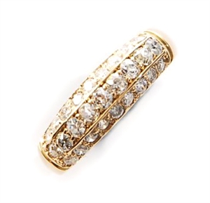 A Victorian 18ct gold diamond set ring, with