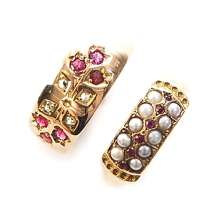 Two Victorian rings, to include a 9ct gold ruby