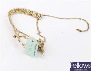 (116170917)  link bracelet, 9ct curb necklet, 9ct 