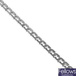 A curb link bracelet with matt and polished links.