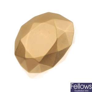18ct gold gold abstract faceted ring.