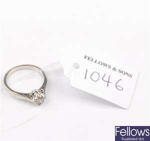 (504003076) 18ct single stone ring