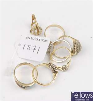 (504002986)  9ct item of jewellery, four assorted rings