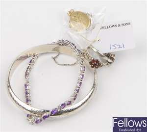 (918000152)  ring item of jewellery, 9ct gem set bracelet, two assorted pendants