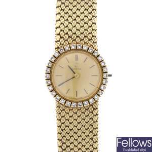 (409016971)  lady's 18ct wrist watch