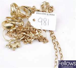 (43800) A collection of 9ct and 18ct gold jewellery