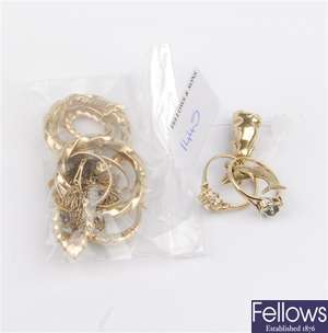 (413011479)  9ct item of jewellery, 9ct chain, two pairs of assorted earrings, two assorted pendants