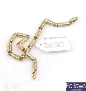 (303088239)  link bracelet
