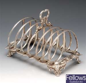Victorian silver kidney shape toast rack.