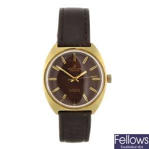 A gold plated manual wind gentleman's Breitling wrist watch.