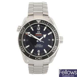 A stainless steel automatic gentleman's Omega Seamaster Planet Ocean bracelet watch.