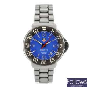(0061357) A stainless steel quartz gentleman's Tag Heuer Formula 1 bracelet watch.