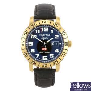 (030883) An 18k gold automatic gentleman's Chopard Mille Miglia wrist watch.