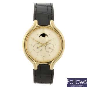 An 18k gold automatic gentleman's Ebel Beluga wrist watch.