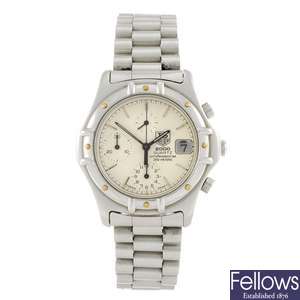 A stainless steel quartz chronograph gentleman's Tag Heuer 2000 Series bracelet watch.