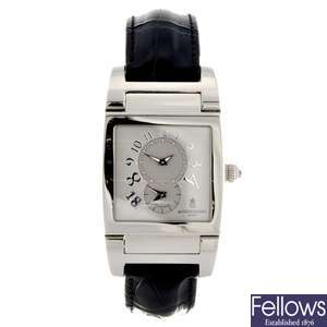A stainless steel automatic gentleman's De Grisogono dual time wrist watch.