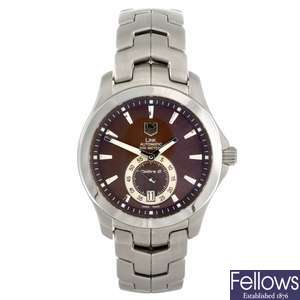 (76027) (5) A stainless steel automatic gentleman's Tag Heuer Link bracelet watch.