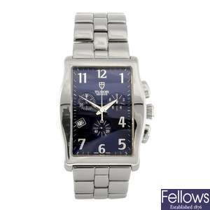(76027) (3) A stainless steel quartz gentleman's Tudor Archeo Chrono bracelet watch.