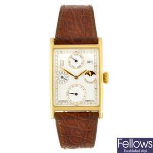 An 18k gold automatic gentleman's IWC Novecento wrist watch.