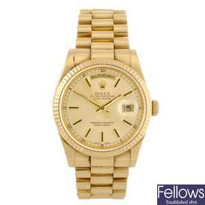 (99642) An 18k gold automatic gentleman's Rolex Day-Date bracelet watch.