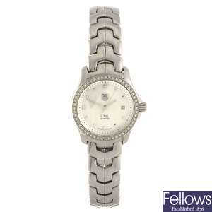 (87265) A stainless steel quartz lady's Tag Heuer Link bracelet watch.