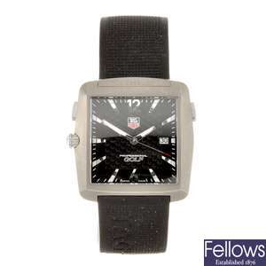 A titanium quartz gentleman's Tag Heuer Golf Tiger Woods Edition wrist watch.