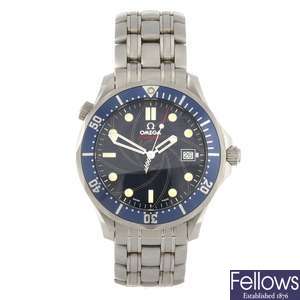 A stainless steel automatic gentleman's Omega Seamaster Professional James Bond bracelet watch.