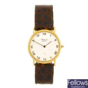 An 18k gold quartz gentleman's Chopard wrist watch.