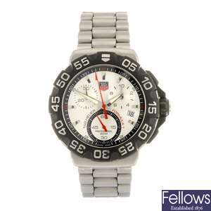 (105860) A stainless steel quartz chronograph gentleman's Tag Heuer Formula 1 bracelet watch.