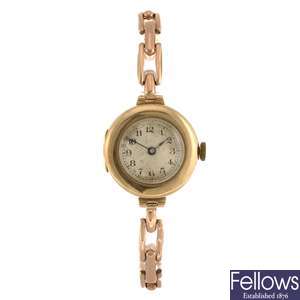 A 9ct gold manual wind lady's bracelet watch.