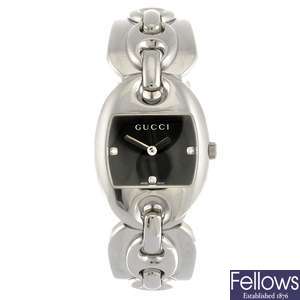 (207303786) A stainless steel quartz lady's Gucci Marina Chain bracelet watch.