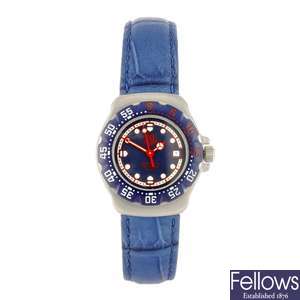 (954000877) A stainless steel quartz lady's Tag Heuer Formula 1 wrist watch.