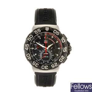 (918003085) A stainless steel quartz chronograph gentleman's Tag Heuer Formula 1 wrist watch.