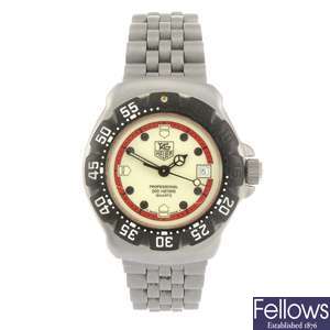 (410020609) A stainless steel quartz lady's Tag Heuer Formula 1 bracelet watch.
