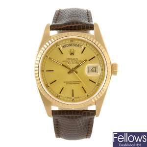 An 18k gold automatic gentleman's Rolex Oyster Perpetual Day-Date wrist watch.