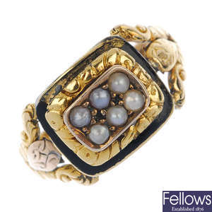A mid 19th century 18ct gold split pearl mourning ring. 