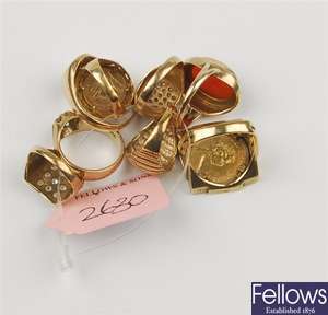 (1102019061) ring mounted coin, seven assorted rings