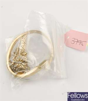 (814030352)  ring item of jewellery, 18ct chain
