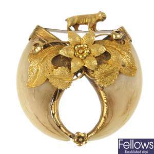 A late 19th century gold tiger claw brooch.