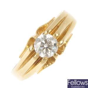 A gentleman's 18ct gold diamond single-stone ring.