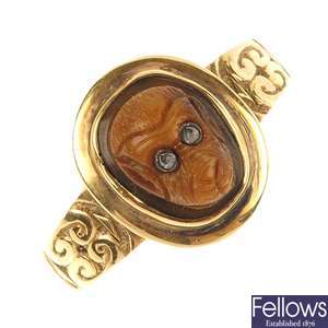 A mid Victorian 18ct gold carved jasper ring, circa 1870.