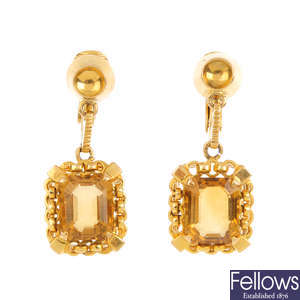 A pair of 18ct gold citrine clip earrings.